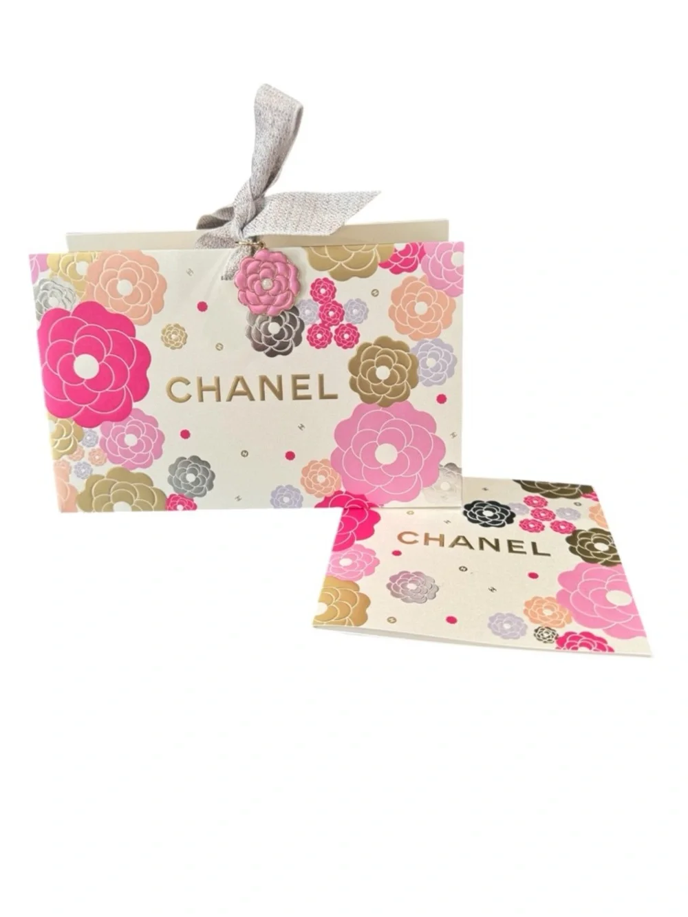 CHANEL Camellia Charm & Floral Box - Picture 4 of 12